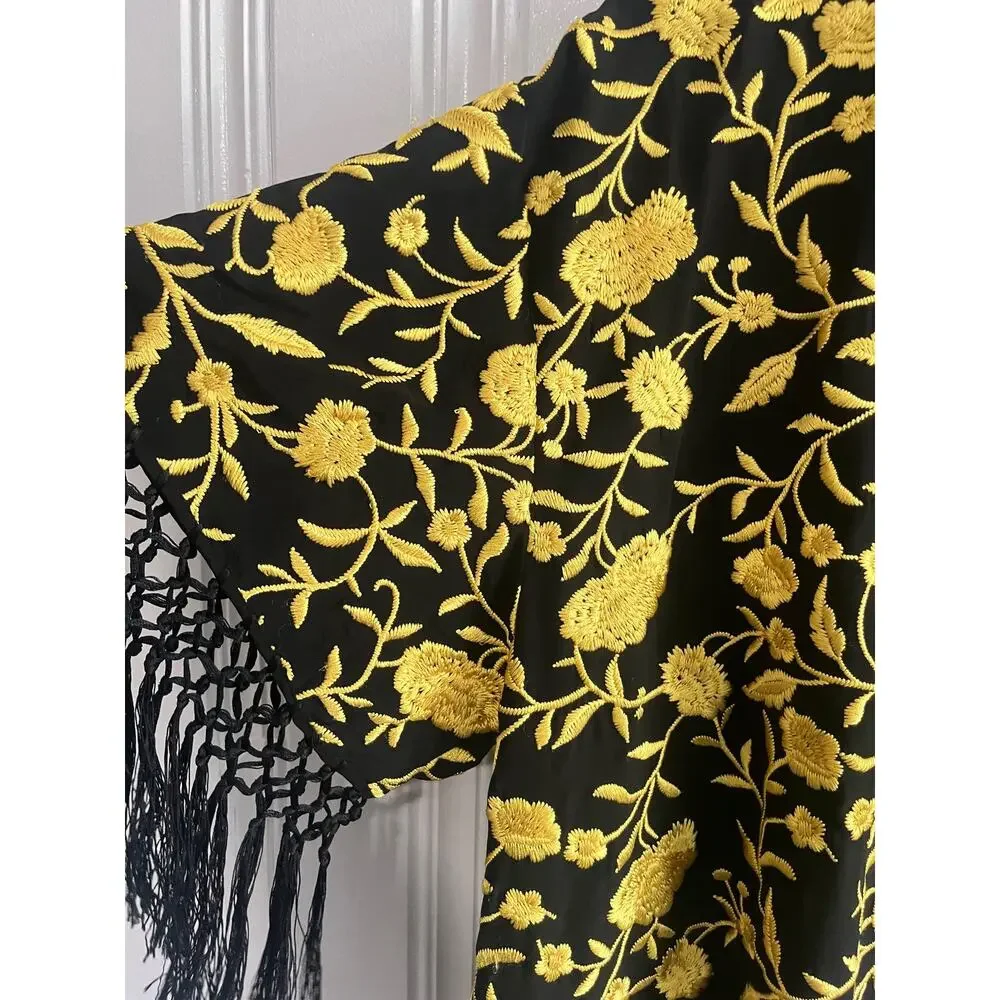 Alice + Olivia Onella embroidered silk kimono jacket size med
